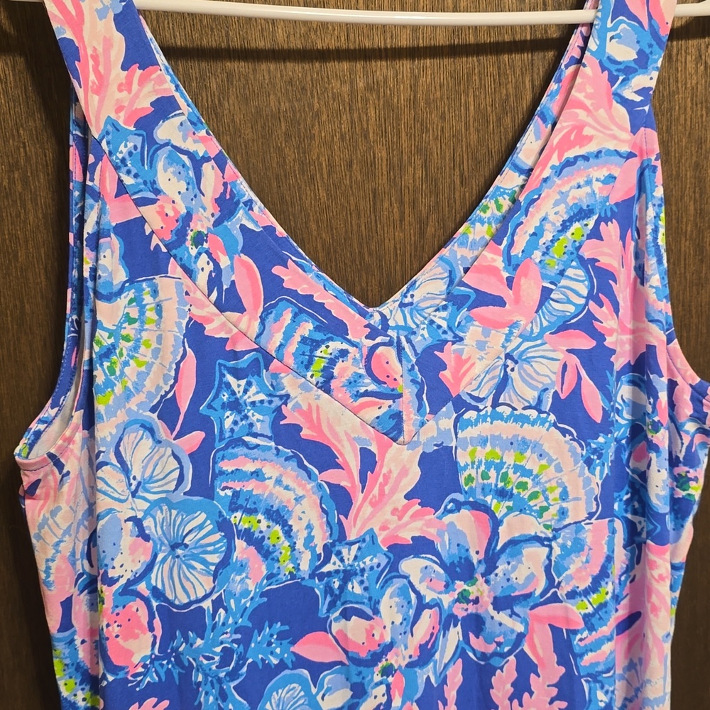 Lilly Pulitzer Pink and Blue Floral Top with Gold Logo Tag - Picture 4 of 8